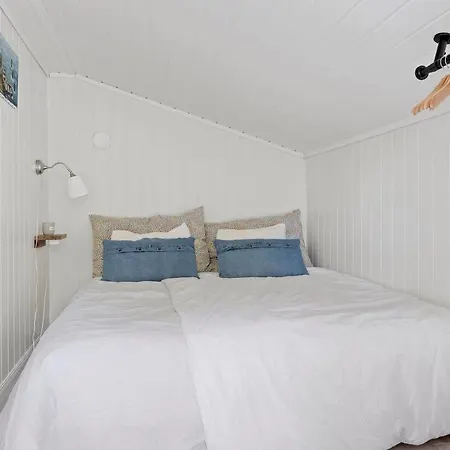Holiday home Havsutsikt *